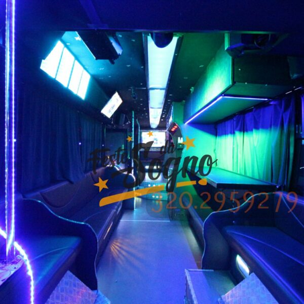 Festa in bus ? Organizza il tuo party bus a Roma sul Luxury Bus - feste da sogno